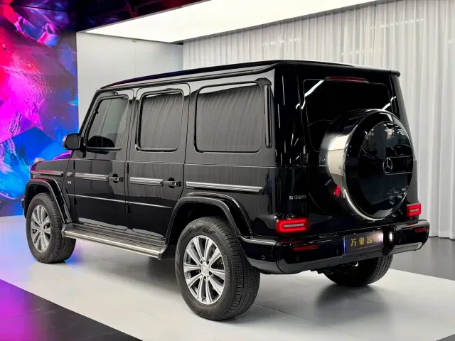 Mercedes-Benz G-Class — Фото автомобиля 16