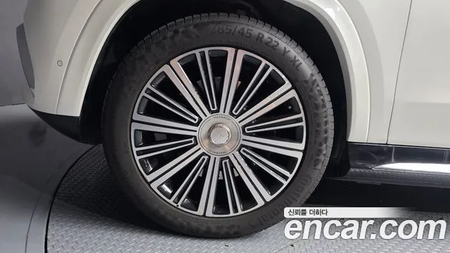 Mercedes-Benz GLS-Class — Фото автомобиля 5