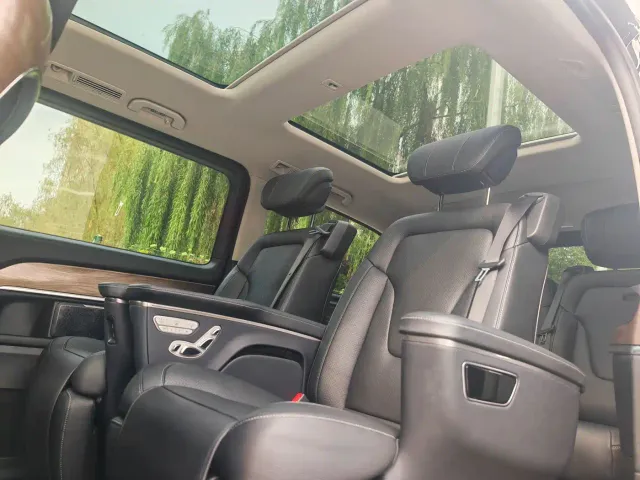 Mercedes-Benz V-Class — Фото автомобиля 19