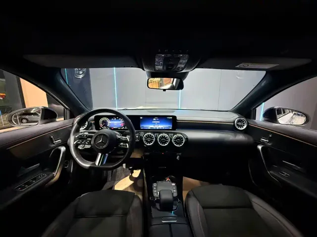 Mercedes-Benz A-Class — Фото автомобиля 10