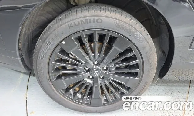 Hyundai Santa Fe MX5 — Фото автомобиля 5