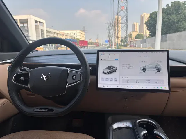Arcfox Alpha T5 — Фото автомобиля 13