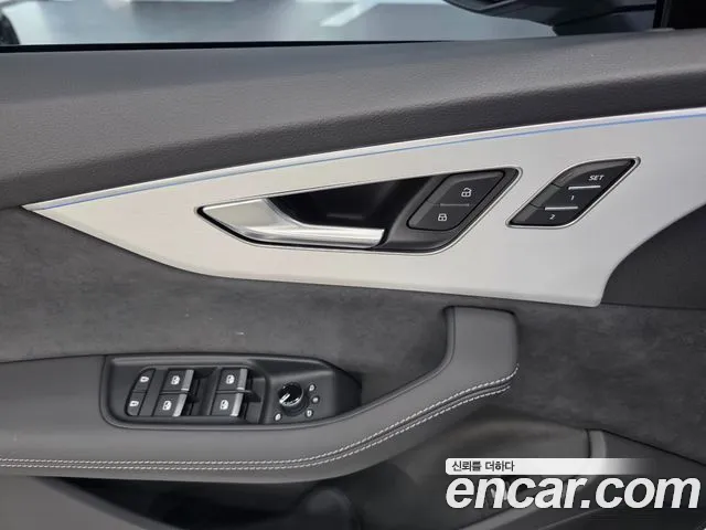 Audi Q7 — Фото автомобиля 20