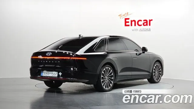 Hyundai Grandeur Grandeur (GN7) 3.5 Бензин 4WD — Фото автомобиля 2
