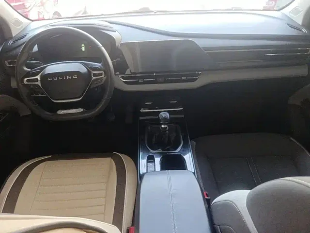 Wuling Victory — Фото автомобиля 9