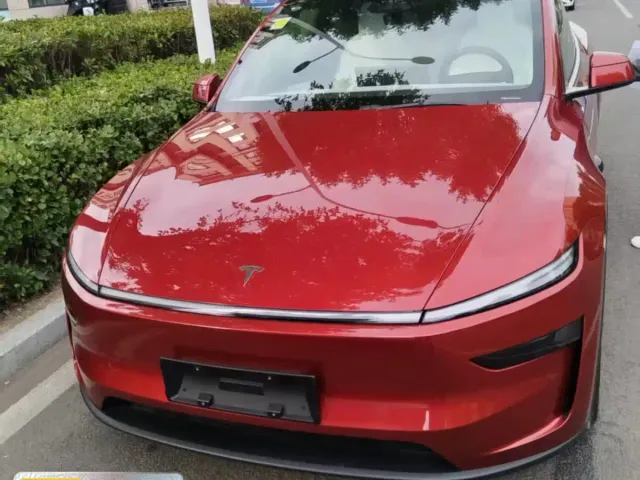 Фотография автомобиля — Tesla Model Y