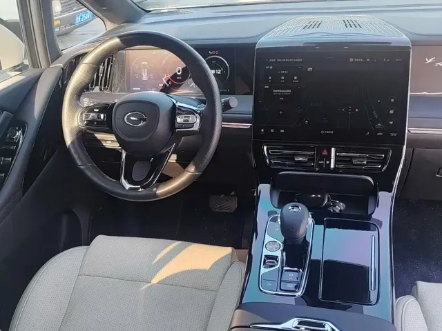 GAC Trumpchi M8 — Фото автомобиля 7