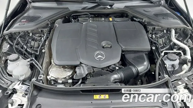 Mercedes-Benz E-Class — Фото автомобиля 6