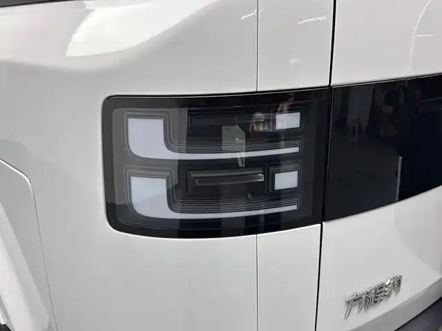 BYD FangChengBao Titanium 7 — Фото автомобиля 19