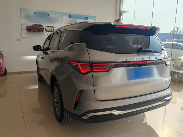 Geely Jiaji — Фото автомобиля 11