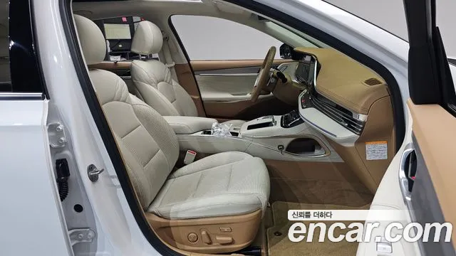Hyundai Grandeur (New) Hybrid — Фото автомобиля 16