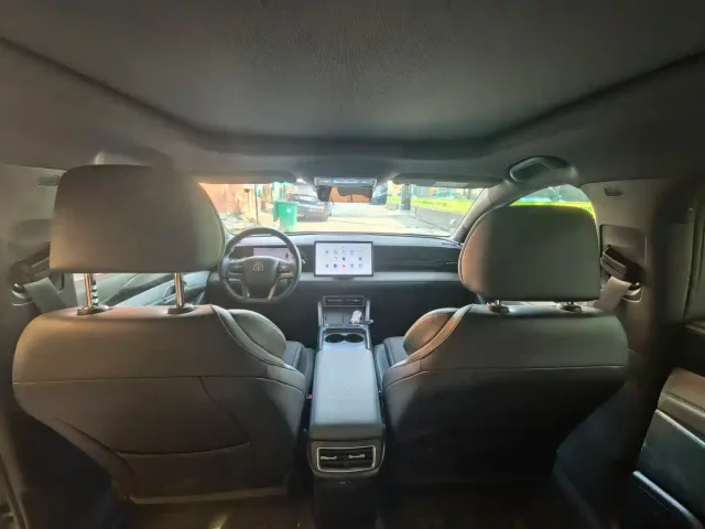 BYD Qin L — Фото автомобиля 12