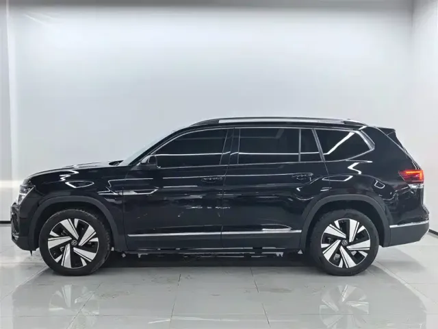 Volkswagen Teramont 2024 380TSI 4WD Dragon Glory Edition — Фото автомобиля 3