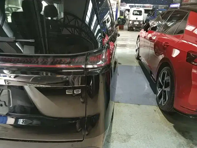 GAC Trumpchi E8 — Фото автомобиля 7