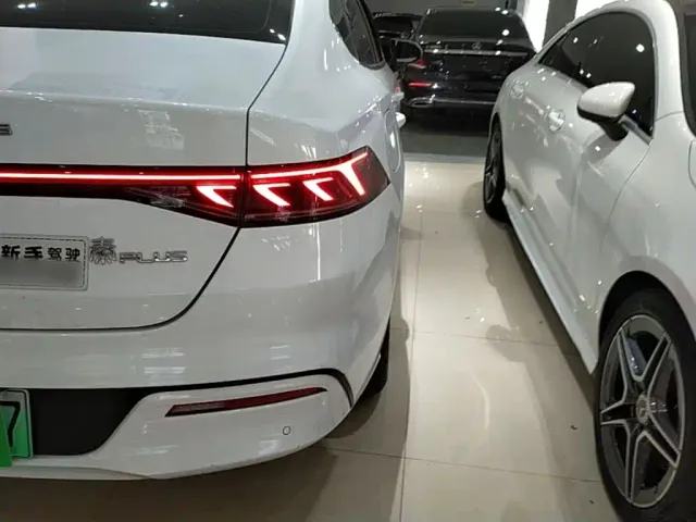 BYD Qin PLUS — Фото автомобиля 7