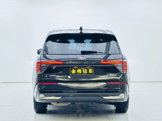 Ford Edge — Фото автомобиля 6
