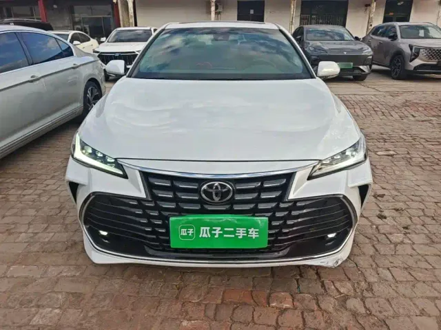 Toyota Avalon — Фото автомобиля 2