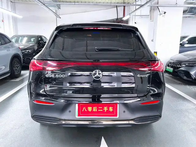 Mercedes-Benz EQE SUV — Фото автомобиля 6