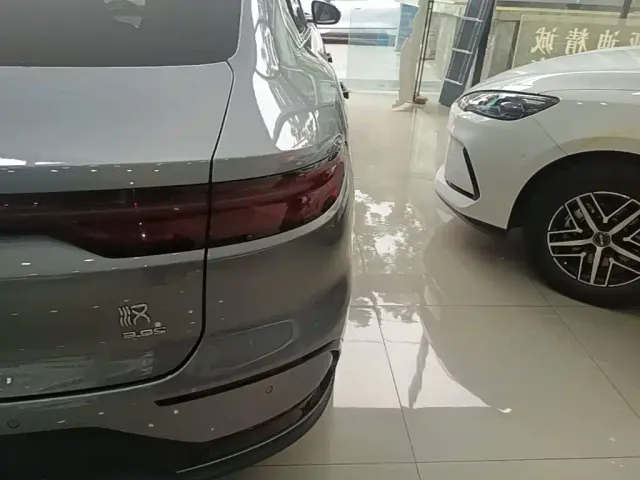 BYD Han — Фото автомобиля 7