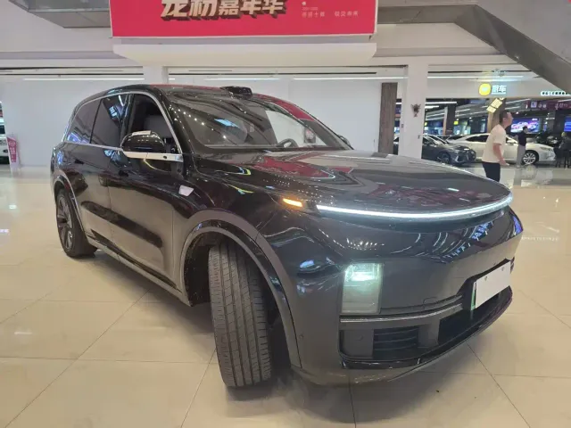 Li Auto L9 — Фото автомобиля 3