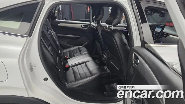 Renault-KoreaSamsung XM3 1.3 TCe RE Inspire — Фото автомобиля 12