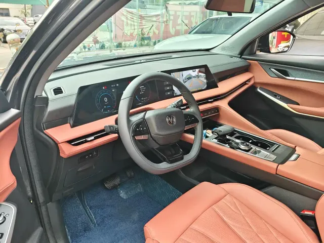 Changan CS75 Plus — Фото автомобиля 4