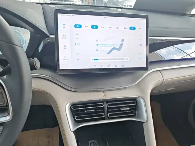 BYD Song PLUS — Фото автомобиля 12