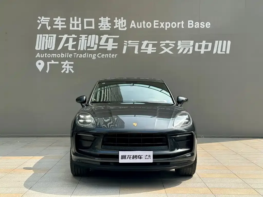 Porsche Macan 2022 Macan 2.0T — Фото автомобиля 2