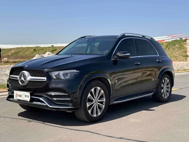 Фотография автомобиля — Mercedes-Benz GLE-Class