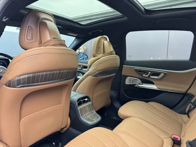 Mercedes-Benz E-Class — Фото автомобиля 7