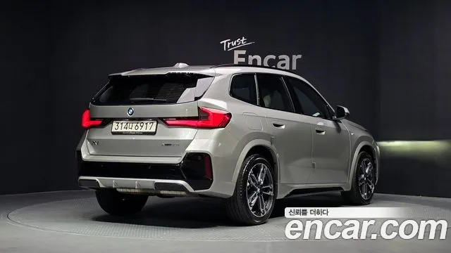 BMW X1 — Фото автомобиля 2