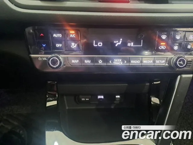 Kia Seltos Бензин 1.6 турбо 2WD — Фото автомобиля 10