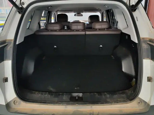 Wuling Starlight 560 — Фото автомобиля 4