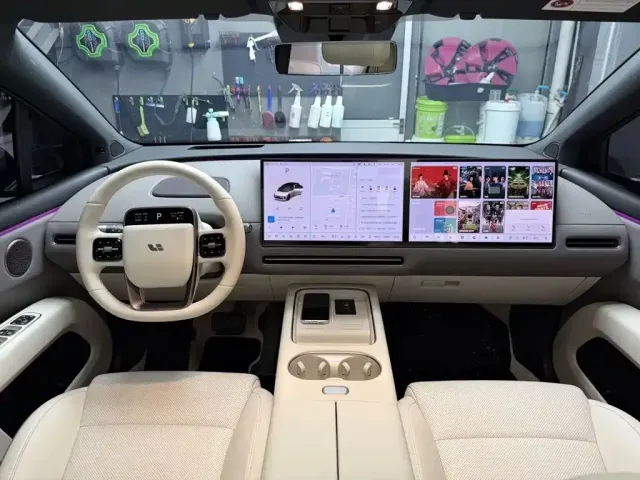 Li Auto Li Auto i6 2025 2WD Base Model — Фото автомобиля 8