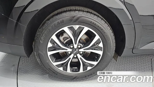 Kia Canival Carnival 4 поколение Бензин 9 мест Prestige — Фото автомобиля 5