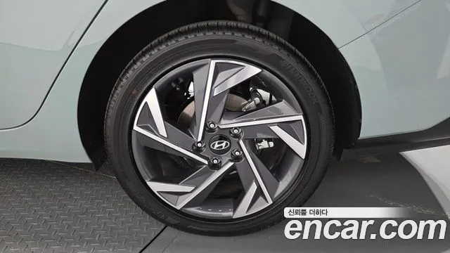 Hyundai Avante CN7 — Фото автомобиля 21