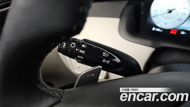 Hyundai Tucson Tucson (NX4) Бензин 1.6 турбо 2WD — Фото автомобиля 16