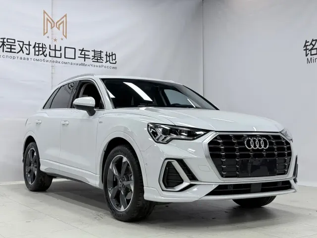 Audi Q3 — Фото автомобиля 3
