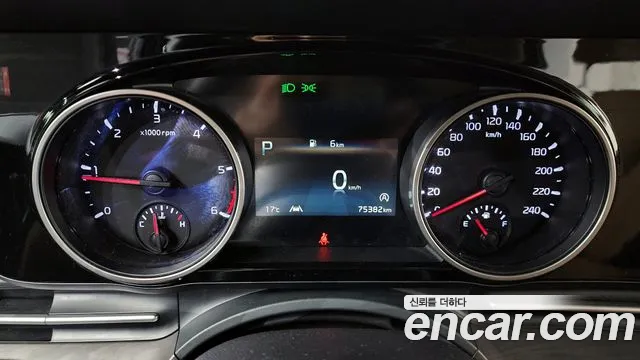 Kia Canival Carnival 4 поколение 9 мест Prestige — Фото автомобиля 8