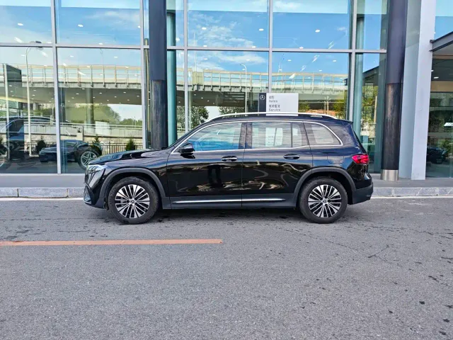 Mercedes-Benz EQB — Фото автомобиля 2