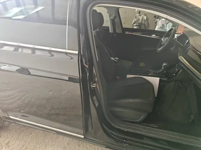 Volkswagen Passat — Фото автомобиля 24
