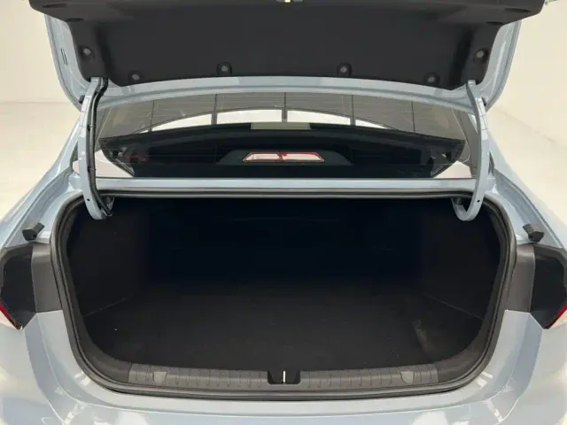 Geely Emgrand — Фото автомобиля 14