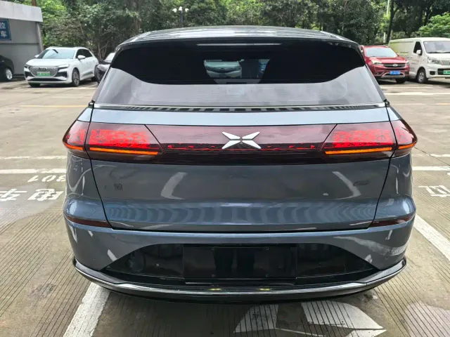 Xpeng G3 — Фото автомобиля 11