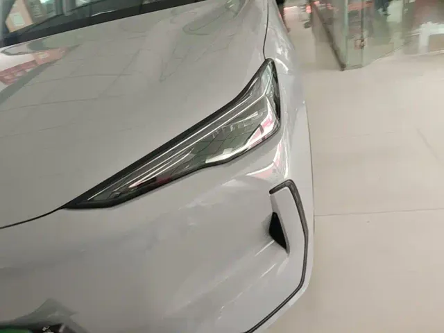Geely Galaxy E5 — Фото автомобиля 23