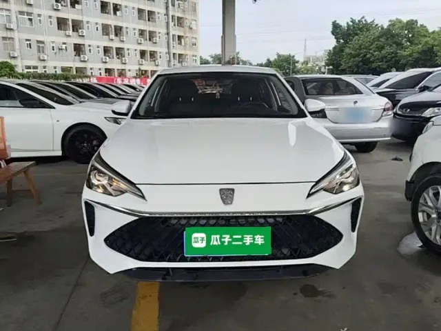 Roewe i5 — Фото автомобиля 2