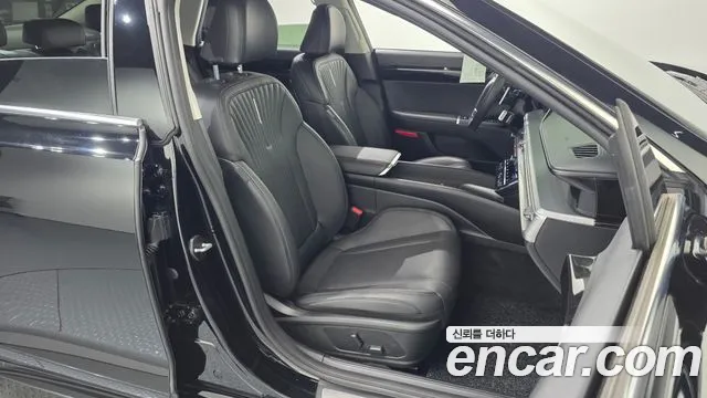 Hyundai Grandeur GN7 — Фото автомобиля 16