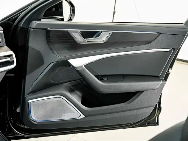 Audi A6L — Фото автомобиля 16