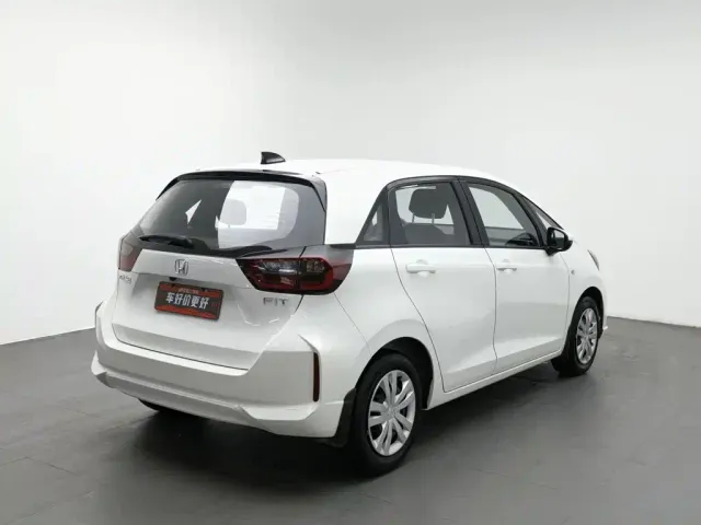 Honda Fit — Фото автомобиля 2