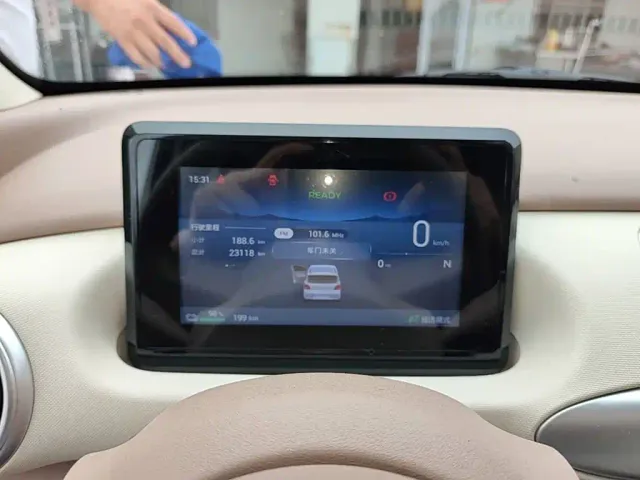 Wuling Hongguang Mini EV — Фото автомобиля 11