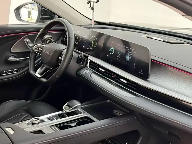 Chery Arrizo 8 — Фото автомобиля 4